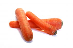 731122_3_carrots