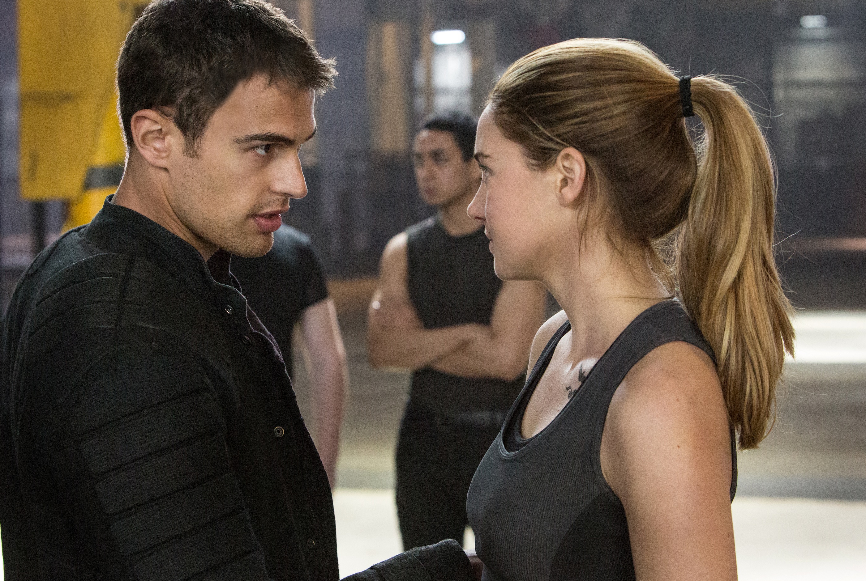 Movie Review: Divergent.